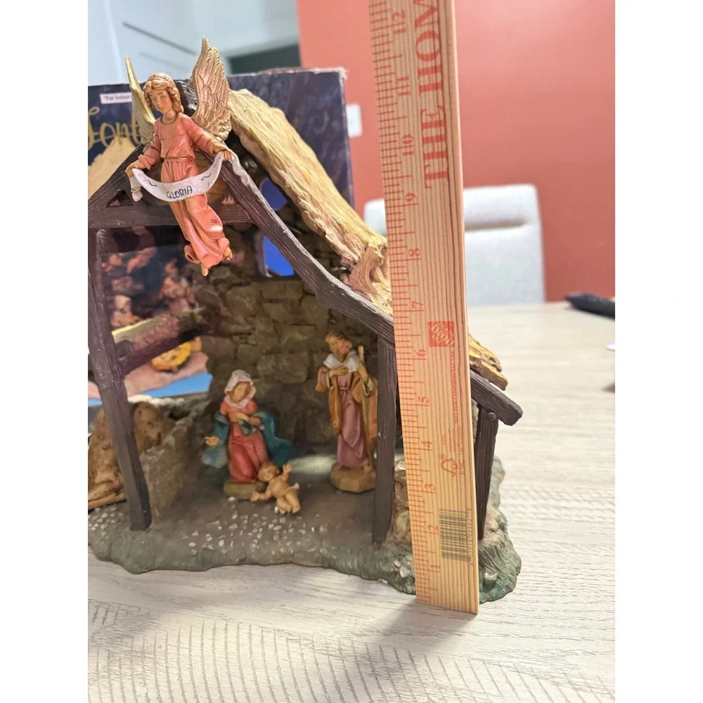 Fontanini Nativity Lighted Stable 1996 for 5